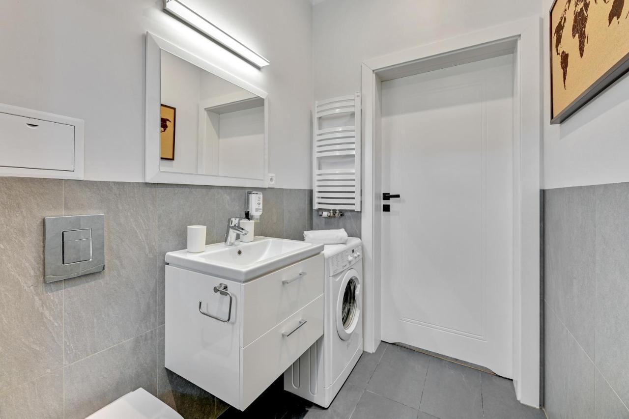 Lion Apartments - Ibiza Сопот Екстериор снимка